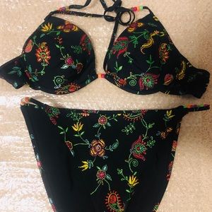 Like New Vintage Victoria’s Secret Bikini 36B Cup